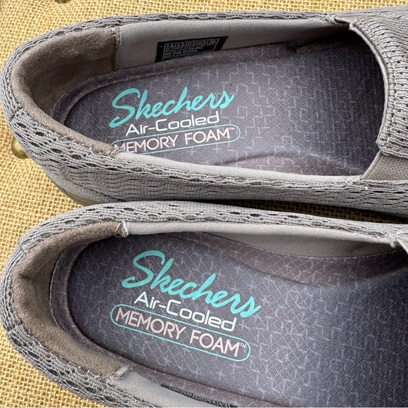 Skechers Air Cooled Memory Foam Slip-On Women's Shoes Size 7.5 - Picture 2 of 7